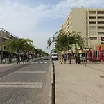 Апартаменти Apartamentosolpraia - Belohorizonte